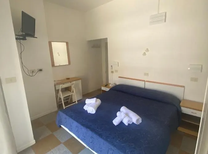 Lucciola Hotel 2*