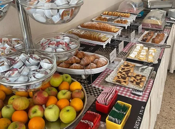 Lucciola Hotel 2*