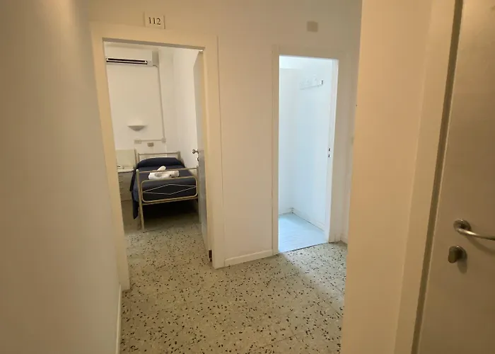 Lucciola Hotel 2*