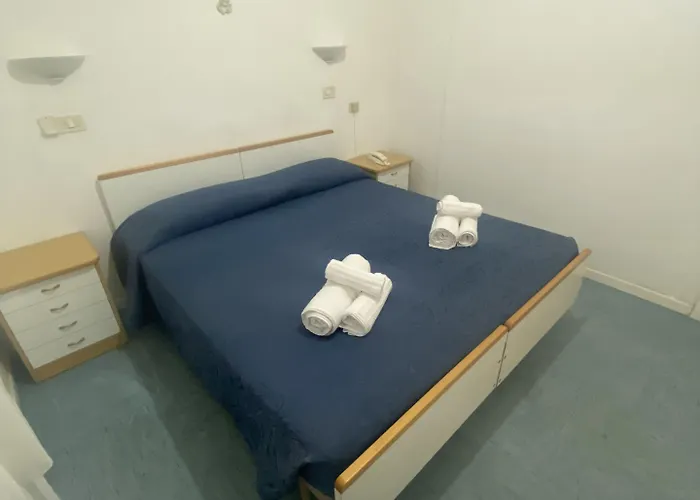 Lucciola Hotel 2*