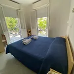 Lucciola Hotel 2*