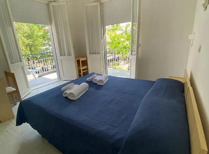 Lucciola ホテル 2*